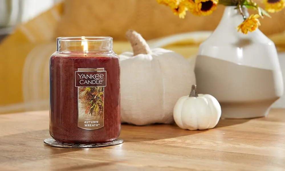 Yankee Candle Autumn Wreath Scented, Classic 22oz Large Jar Single Wick Aromatherapy Candle